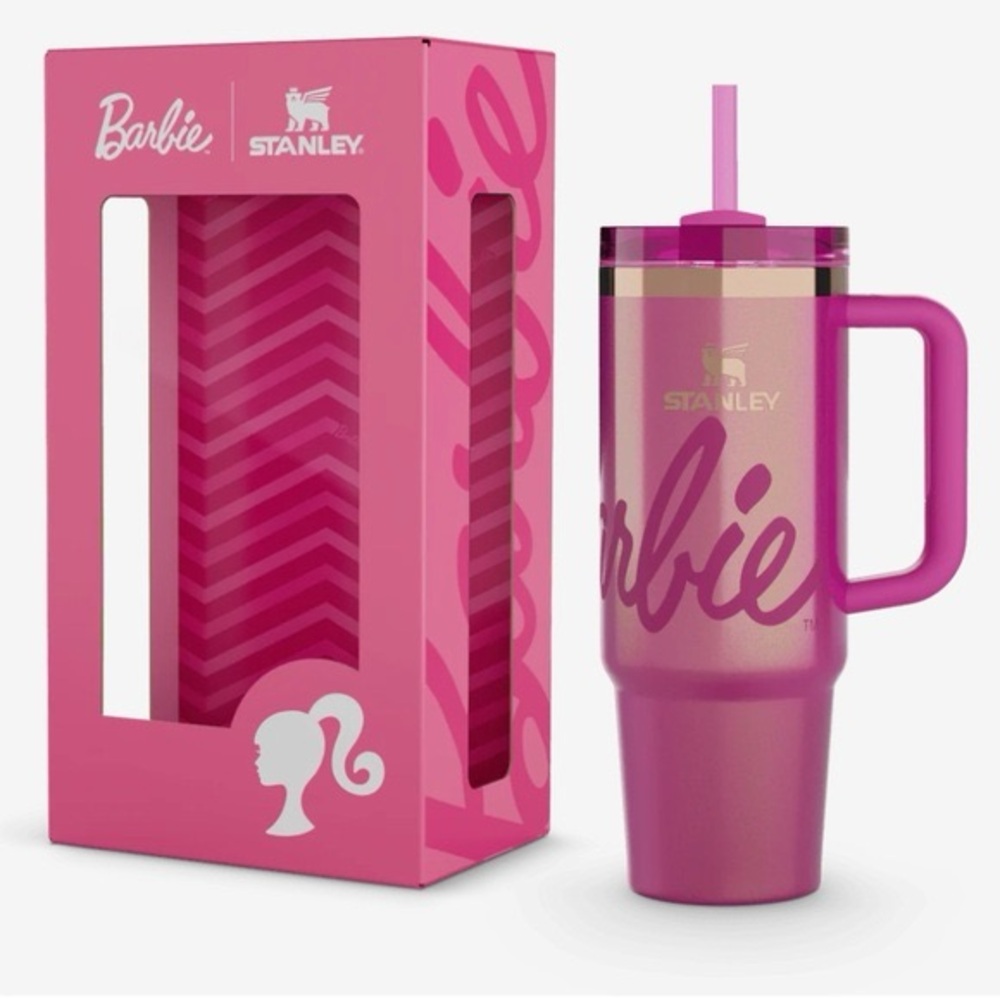STANLEY x Barbie™ Icon 30 Oz Quencher
NEW IN BOX